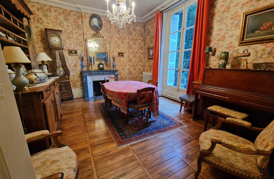 Photo 6