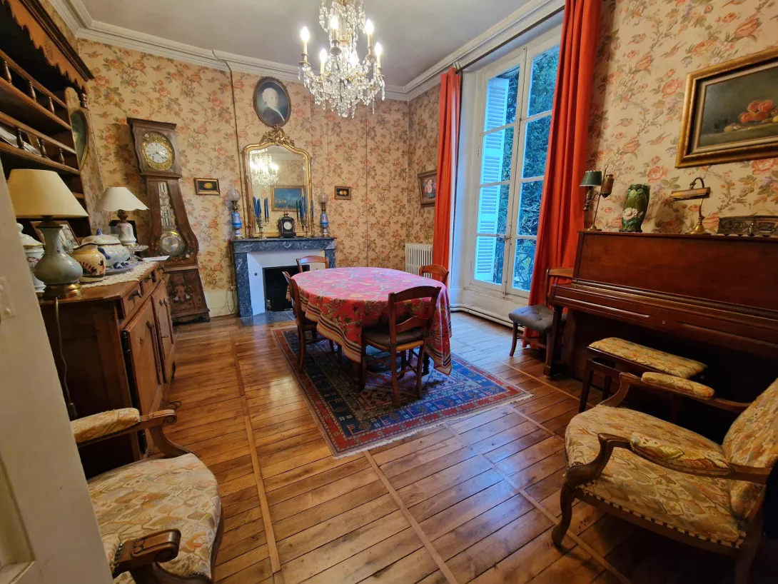 Photo 6